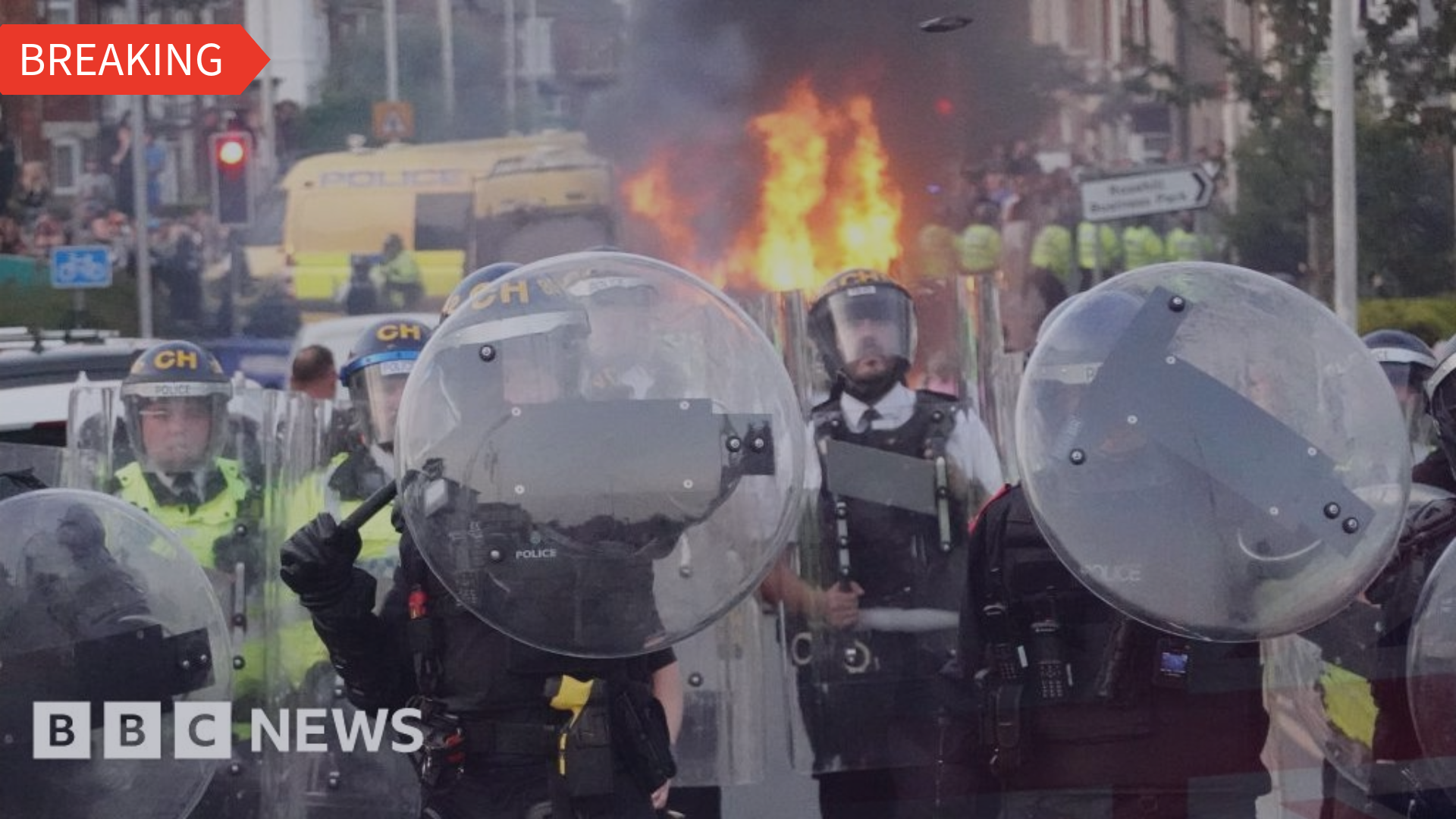 Met police at a riot